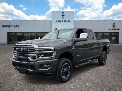 Used 2026 RAM 2500 Laramie AWD/4WD image 2