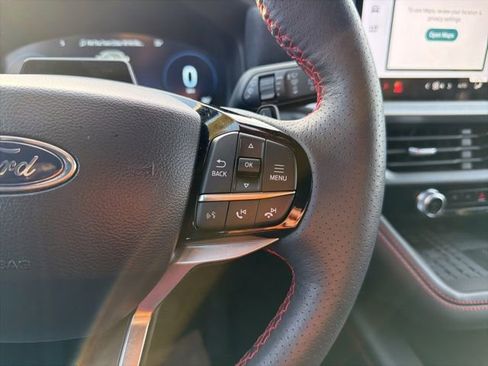 Used 2025 Ford Explorer ST image 10