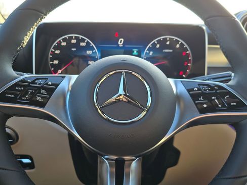 New 2026 Mercedes-Benz GLC 300 4MATIC image 27