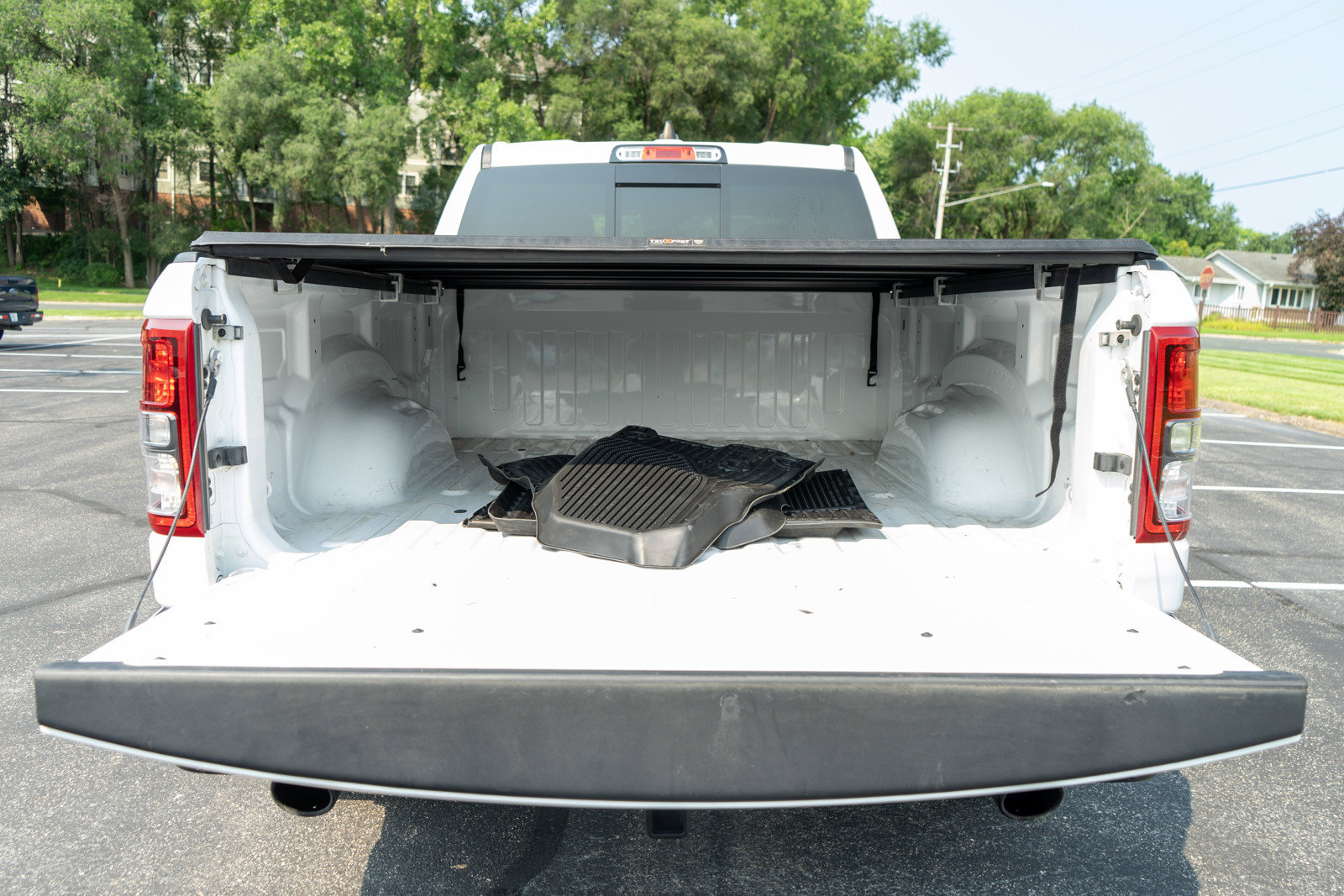 Used 2023 RAM 1500 Big Horn AWD/4WD image 9