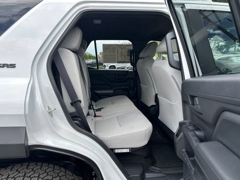 Used 2025 Toyota 4Runner SR5 AWD/4WD image 16