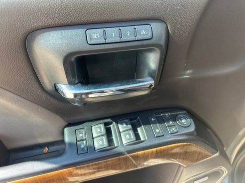 Used 2017 GMC Sierra 1500 SLT AWD/4WD image 17