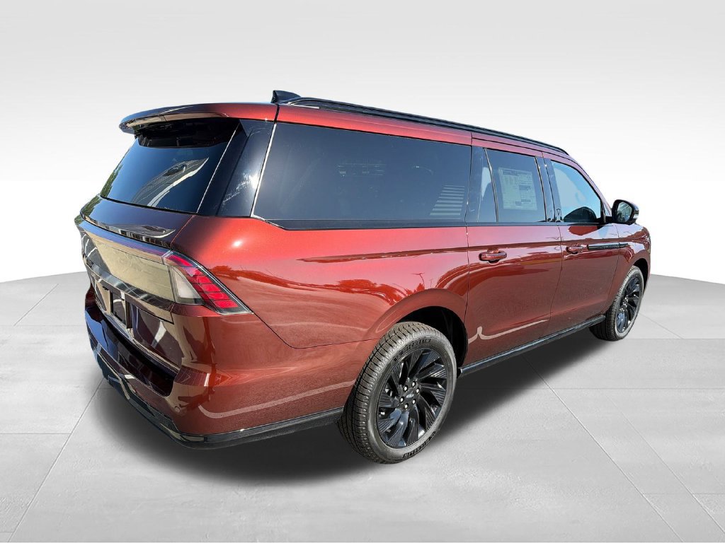 New 2027 Lincoln Navigator L Reserve w/ Jet Appearance Package AWD/4WD image 5