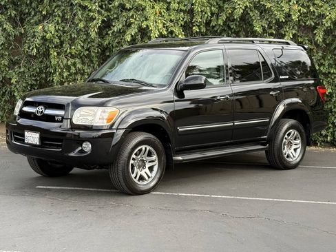 Used 2006 Toyota Sequoia Limited AWD/4WD image 4