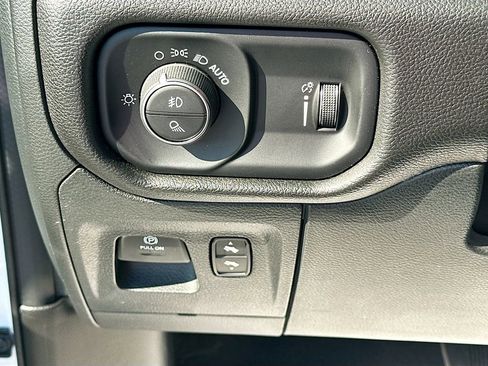 Used 2023 RAM 1500 Big Horn AWD/4WD image 10