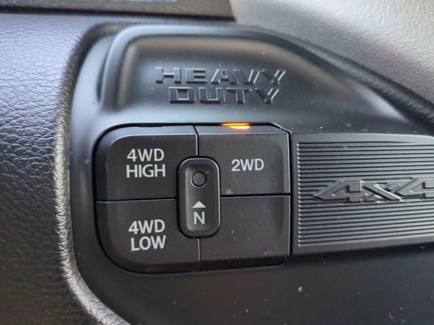 Used 2024 RAM 2500 Big Horn image 25