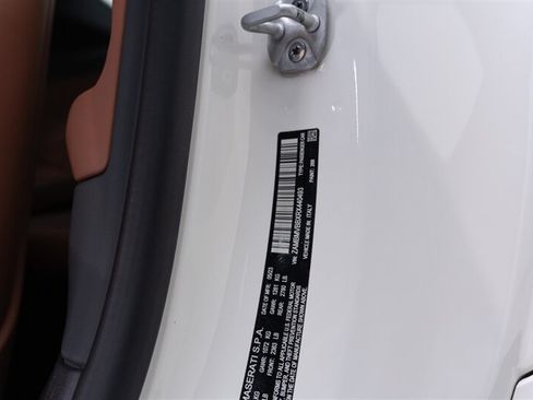 Used 2024 Maserati GranTurismo Modena AWD/4WD image 35