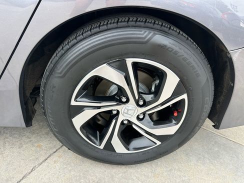 Used 2017 Honda Accord LX image 52