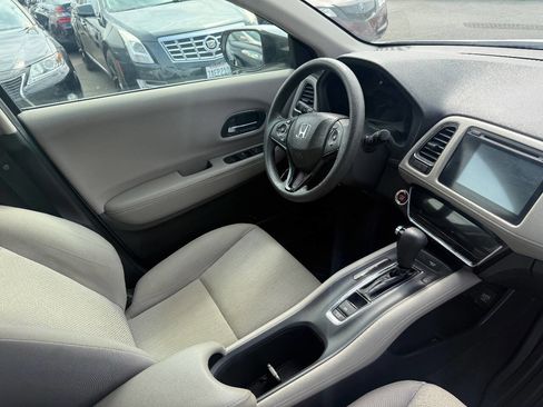 Used 2016 Honda HR-V EX image 15