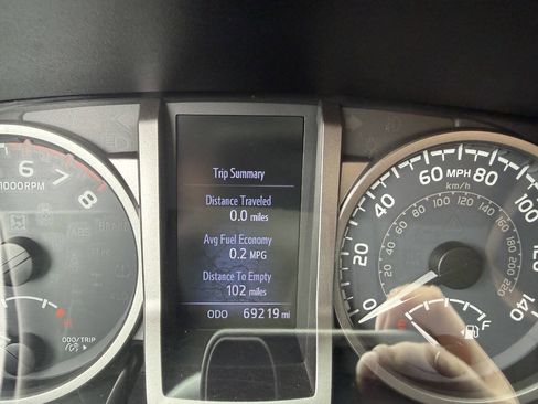 Used 2016 Toyota Tacoma SR5 w/ Exterior Package image 15