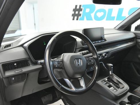 Used 2025 Honda CR-V Sport image 12