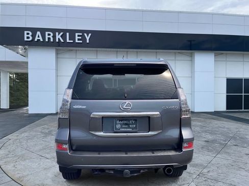Used 2016 Lexus GX 460 w/ Premium Package AWD/4WD image 4