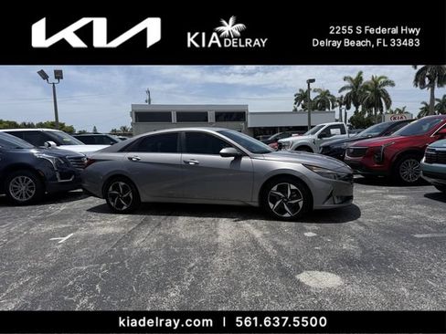 Used 2023 Hyundai Elantra Limited w/ Cargo Package FWD image 1