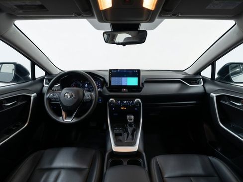 Used 2021 Toyota RAV4 XLE w/ Carpet Mat Package (TMS) FWD image 15