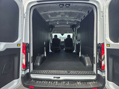 New 2026 Ford Transit 250 148 Medium Roof w/ Load Area Protection Package RWD image 21