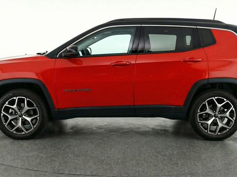 Used 2025 Jeep Compass Limited AWD/4WD image 5