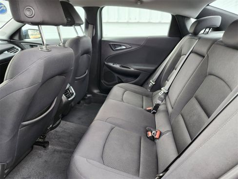 Used 2022 Chevrolet Malibu LT image 14