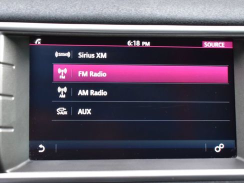 Used 2018 Land Rover Range Rover Evoque AWD/4WD image 27
