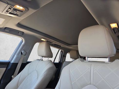 Used 2021 Toyota Highlander Platinum AWD/4WD image 23