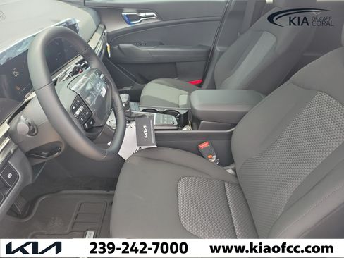 New 2026 Kia Sportage LX w/ LX Convenience Package FWD image 20