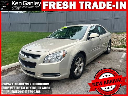 Used 2011 Chevrolet Malibu LT w/ Power Convenience Package FWD image 3