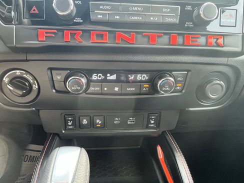Used 2026 Nissan Frontier PRO-4X AWD/4WD image 23