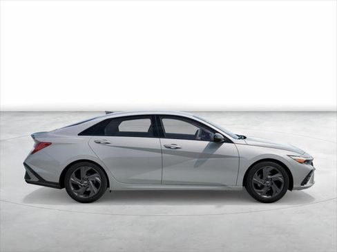 New 2026 Hyundai Elantra Sport image 7