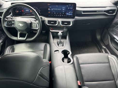 Used 2025 Ford Mustang GT Premium RWD image 28