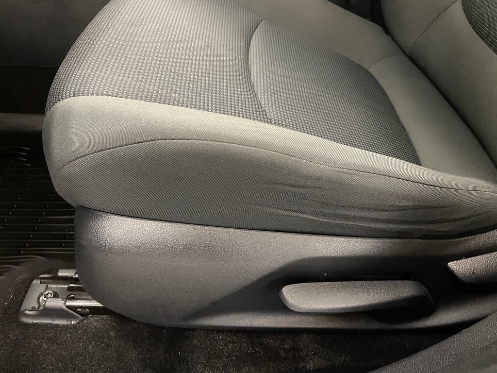 Used 2019 Toyota RAV4 LE w/ All Weather Liner Package AWD/4WD image 22