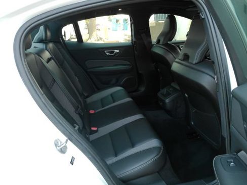 Used 2024 Volvo S60 B5 Plus w/ Climate Package FWD image 27