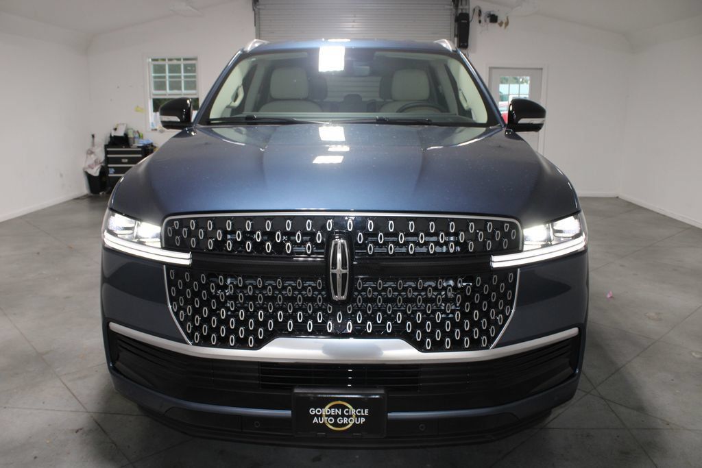 New 2027 Lincoln Navigator Premiere RWD image 58