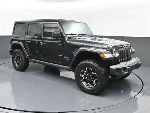 Used 2023 Jeep Wrangler Unlimited Rubicon 4xe AWD/4WD image 2