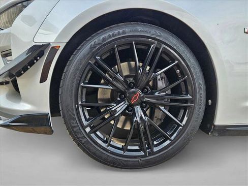 Used 2017 Chevrolet Camaro SS RWD image 24