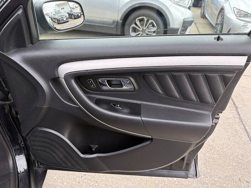 Used 2013 Ford Taurus SEL FWD image 19