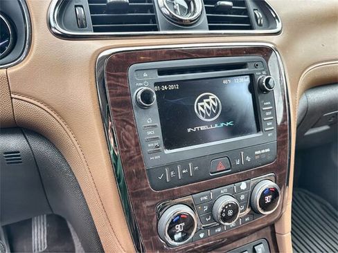 Used 2017 Buick Enclave Premium w/ Enclave Tuscan Edition image 13