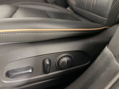 Used 2024 Buick Envista Avenir FWD image 23
