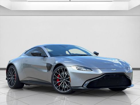 Used 2023 Aston Martin V8 Vantage Coupe RWD image 1