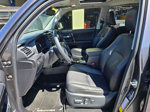 Used 2023 Toyota 4Runner TRD Off-Road Premium w/ Off Road Premium Plus Package AWD/4WD image 24