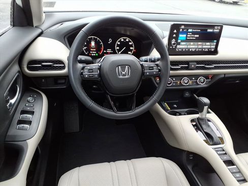 Certified 2025 Honda HR-V EX-L image 12