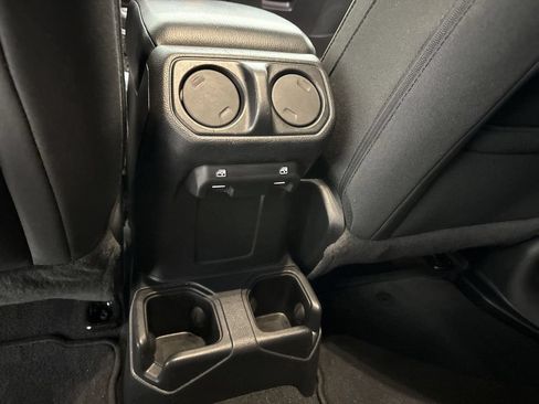 Used 2021 Jeep Wrangler Unlimited Sport AWD/4WD image 22
