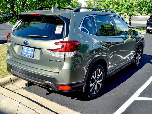 Used 2019 Subaru Forester Limited AWD/4WD image 6