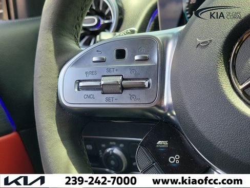 Used 2022 Mercedes-Benz GLB 35 AMG 4MATIC image 27