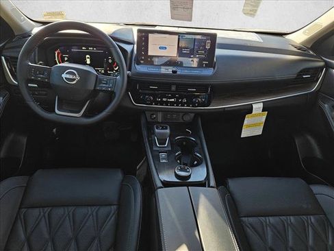 New 2026 Nissan Rogue Platinum image 13