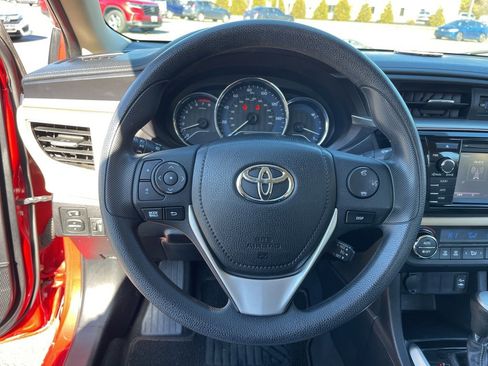 Used 2016 Toyota Corolla L image 16