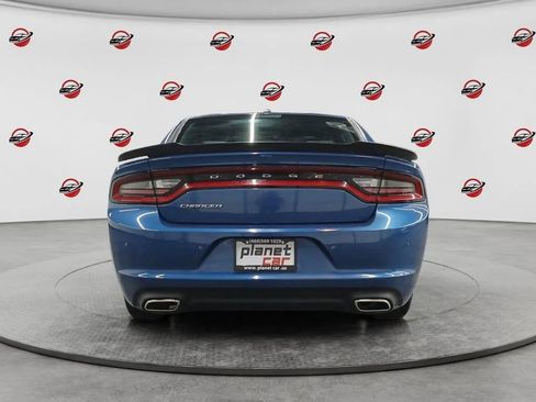 Used 2022 Dodge Charger SXT w/ Leather Interior Group RWD image 4