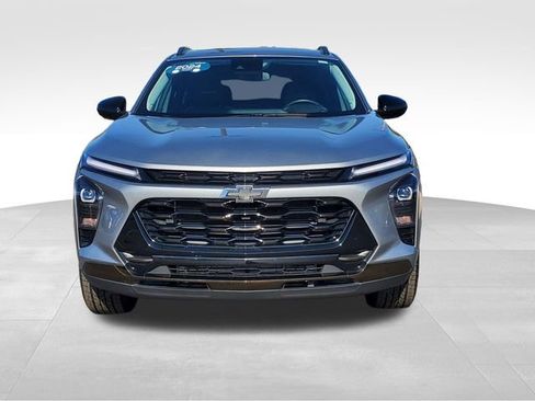 Certified 2024 Chevrolet Trax ACTIV w/ Sunroof Package FWD image 8