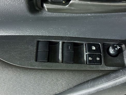 Used 2025 Toyota Corolla LE FWD image 23