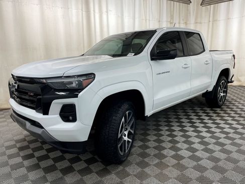 Certified 2023 Chevrolet Colorado Z71 w/ Z71 Convenience Package 2 AWD/4WD image 15