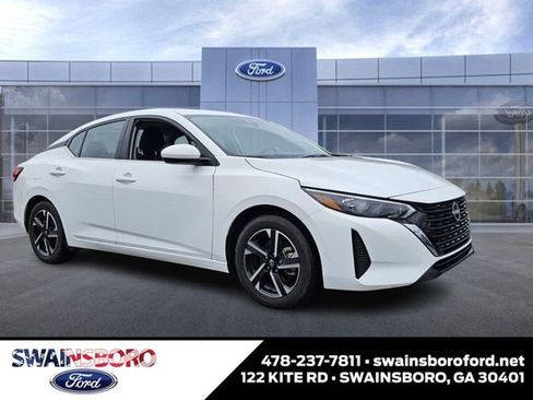 Used 2024 Nissan Sentra SV image 1