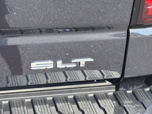Used 2025 GMC Sierra 1500 SLT AWD/4WD image 22